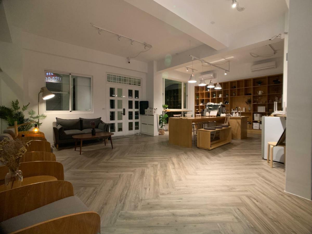 Lof/It Bed & Breakfast Taitung ภายนอก รูปภาพ